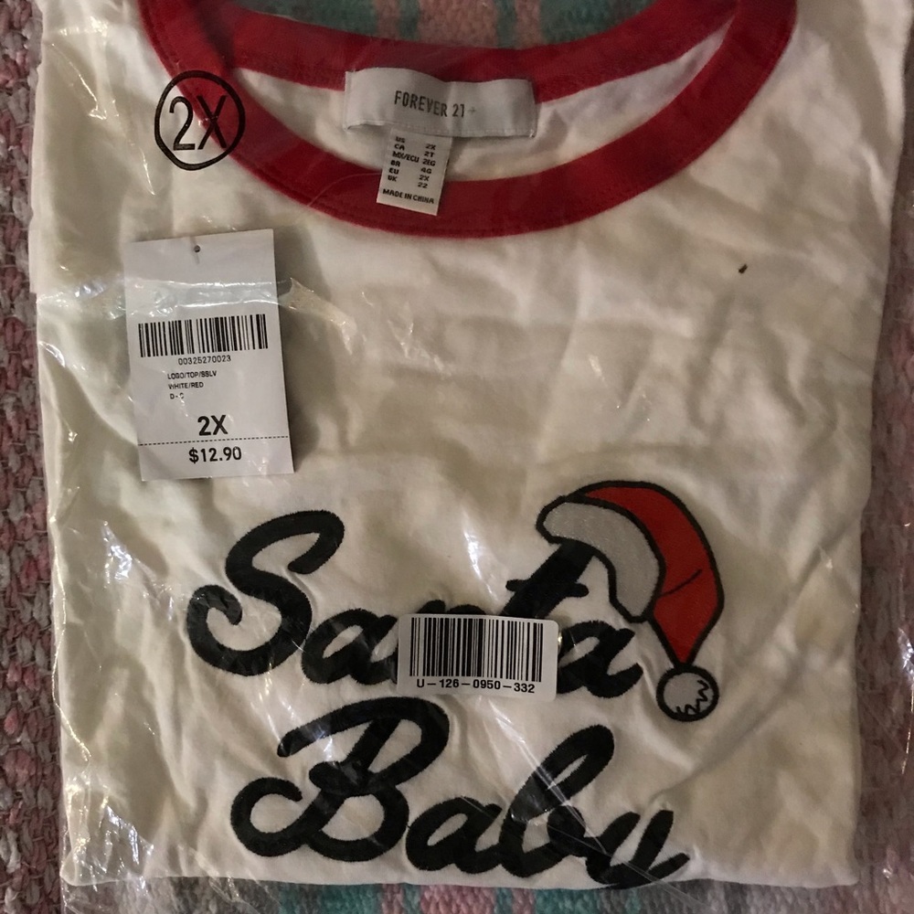 Santa Baby graphic tee